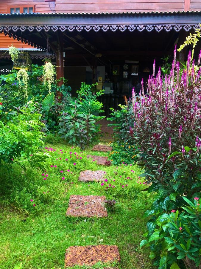 Banthai Guesthouse 펫차부리 외부 사진