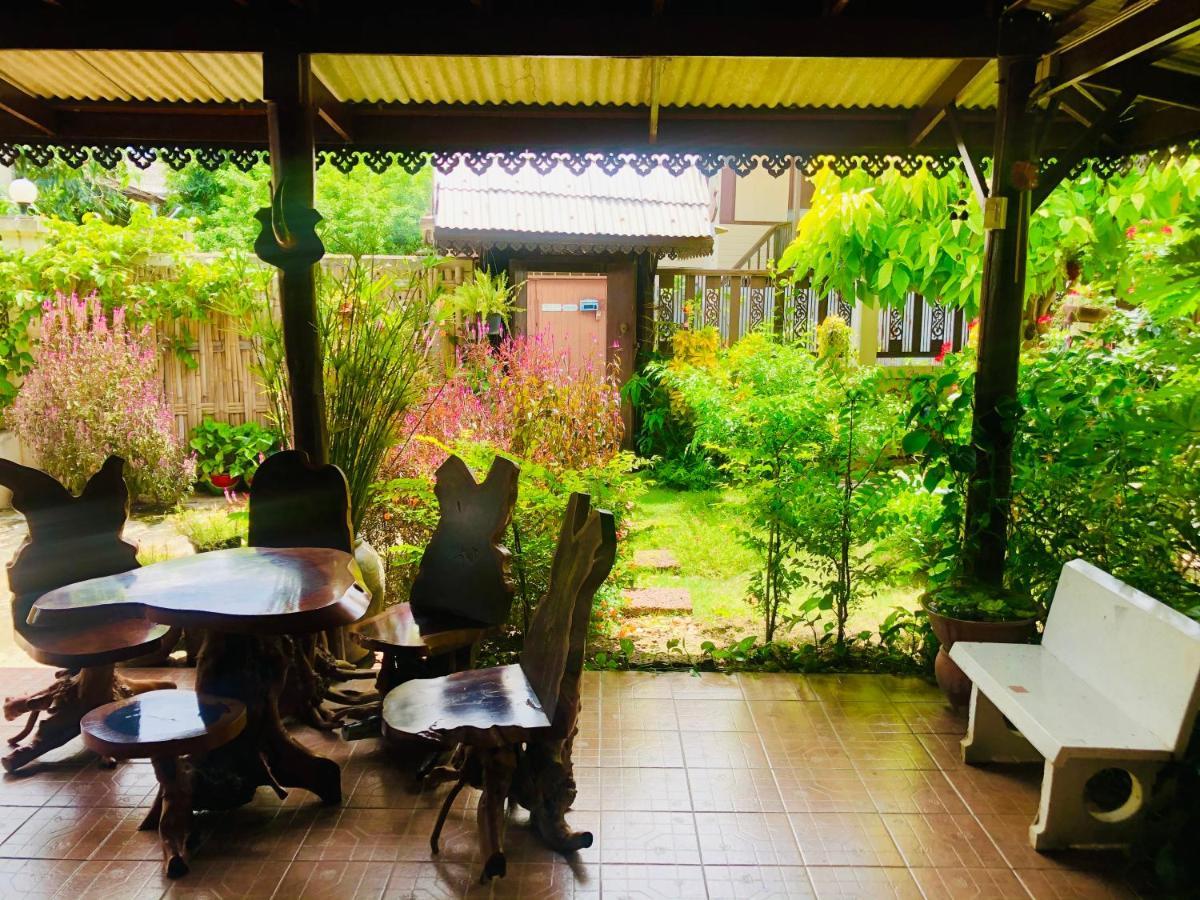 Banthai Guesthouse 펫차부리 외부 사진