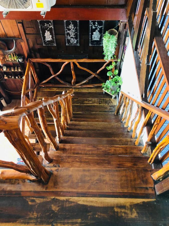 Banthai Guesthouse 펫차부리 외부 사진