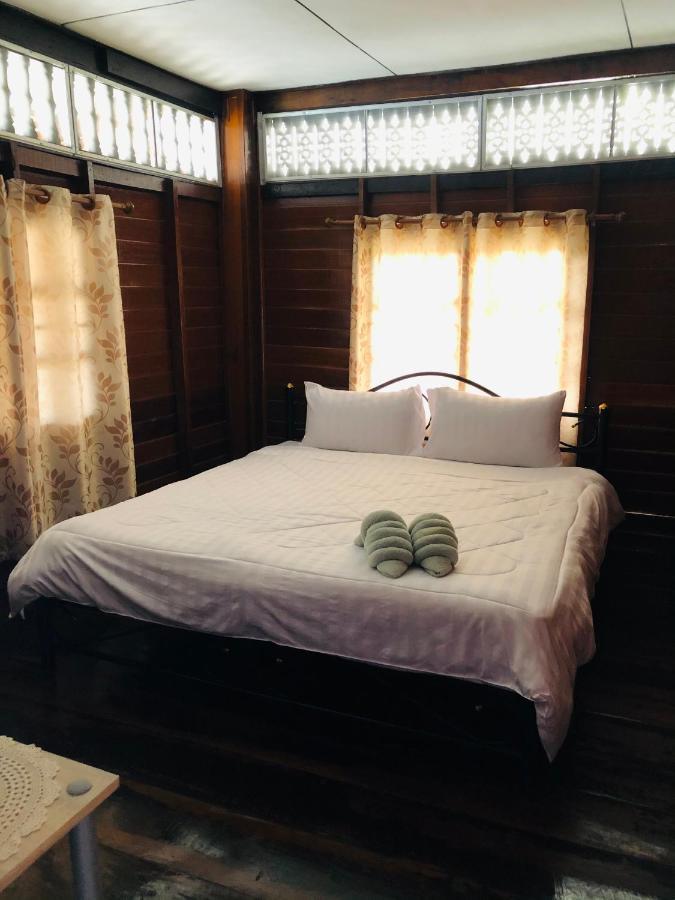 Banthai Guesthouse 펫차부리 외부 사진