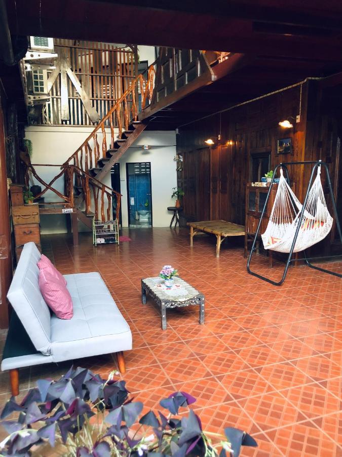 Banthai Guesthouse 펫차부리 외부 사진