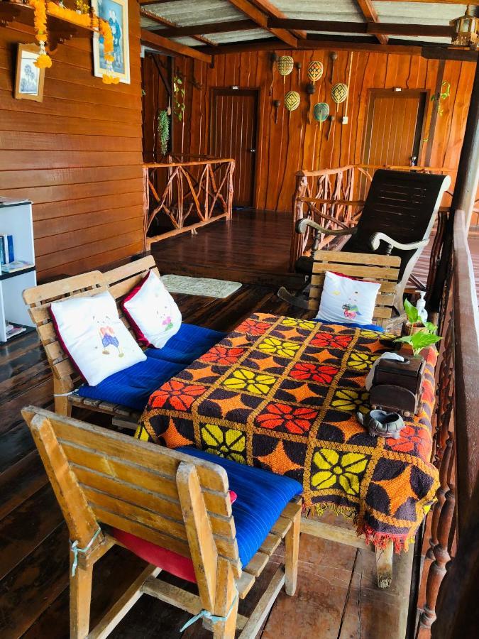 Banthai Guesthouse 펫차부리 외부 사진