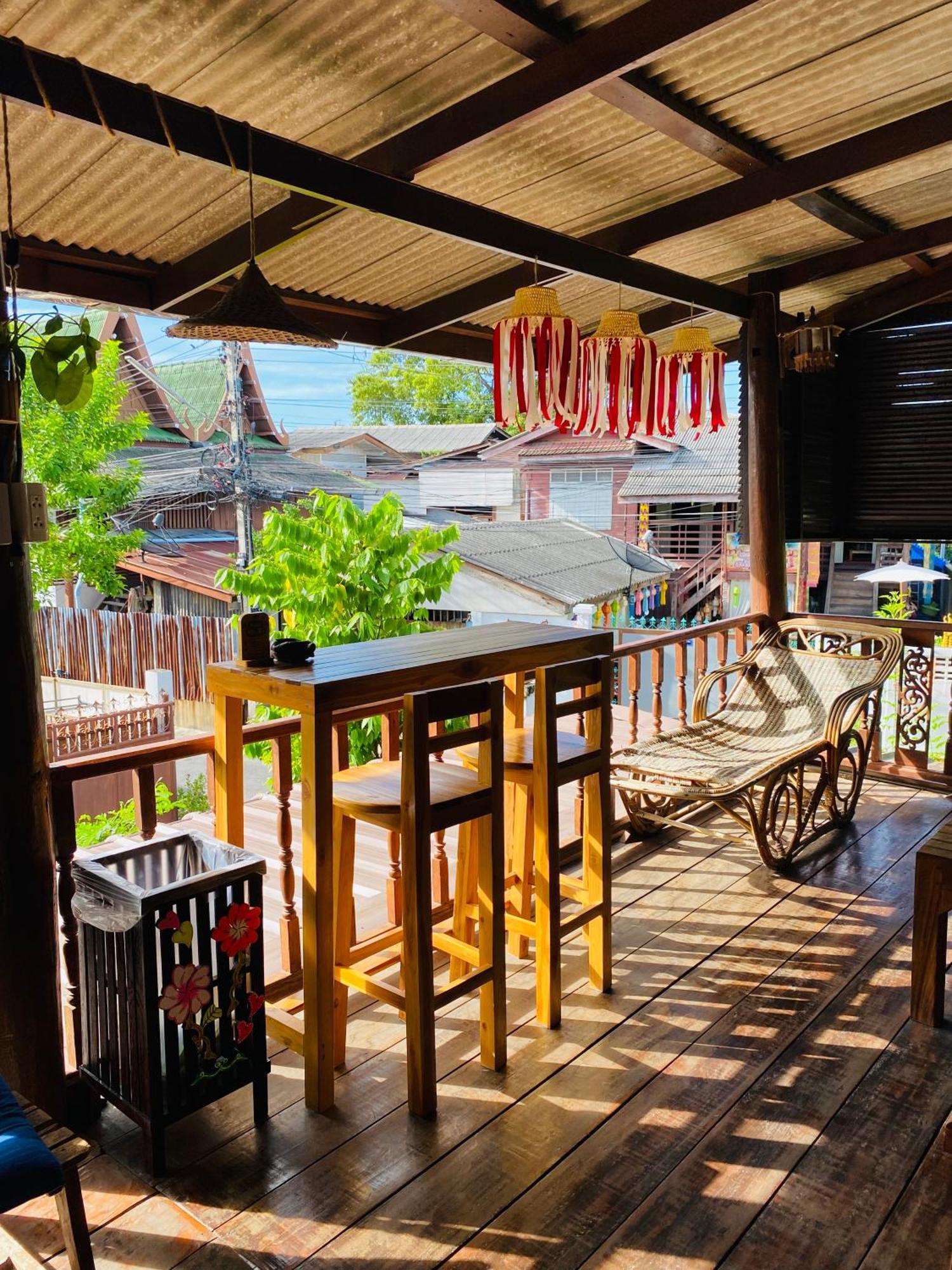 Banthai Guesthouse 펫차부리 외부 사진