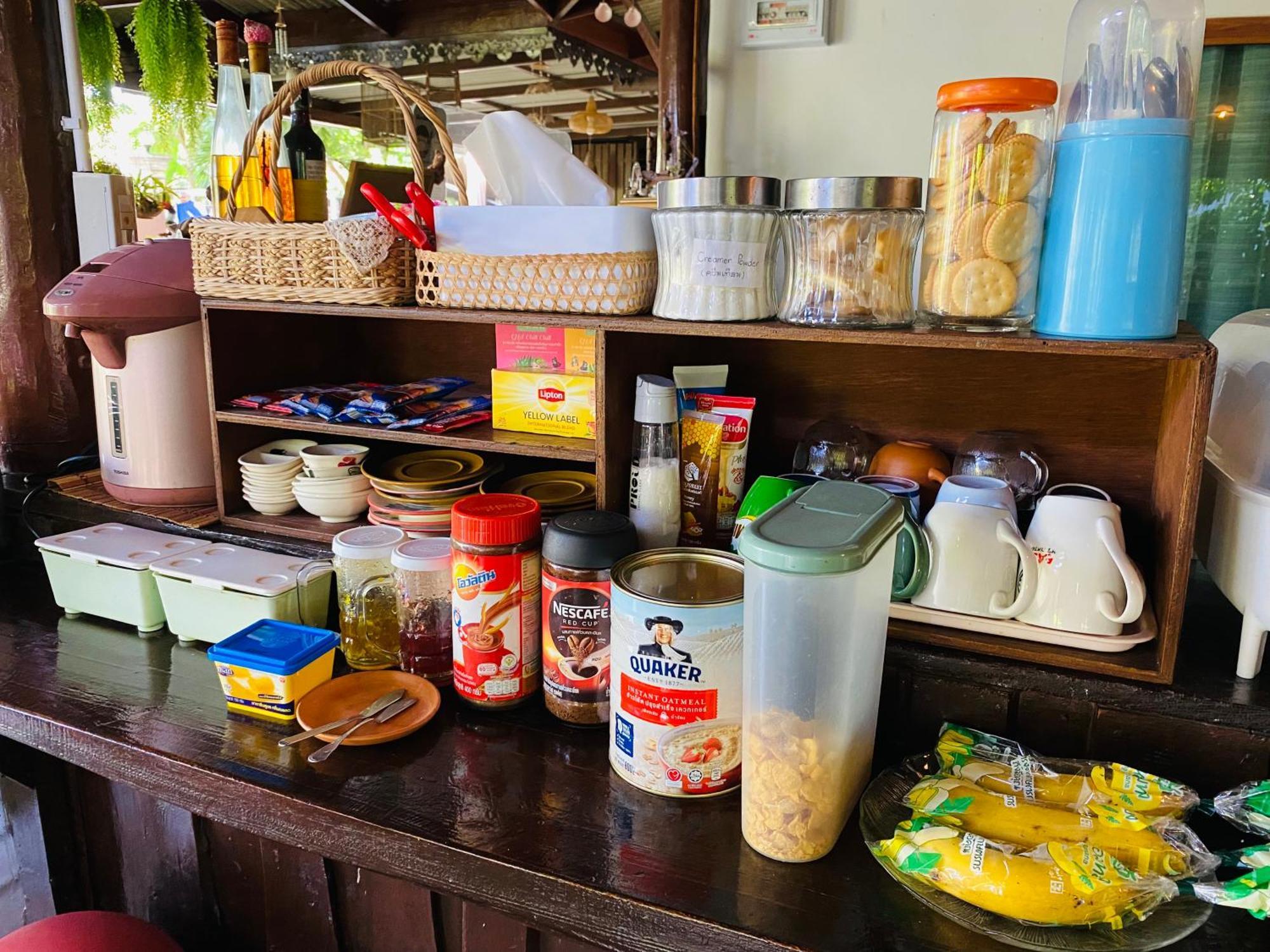 Banthai Guesthouse 펫차부리 외부 사진