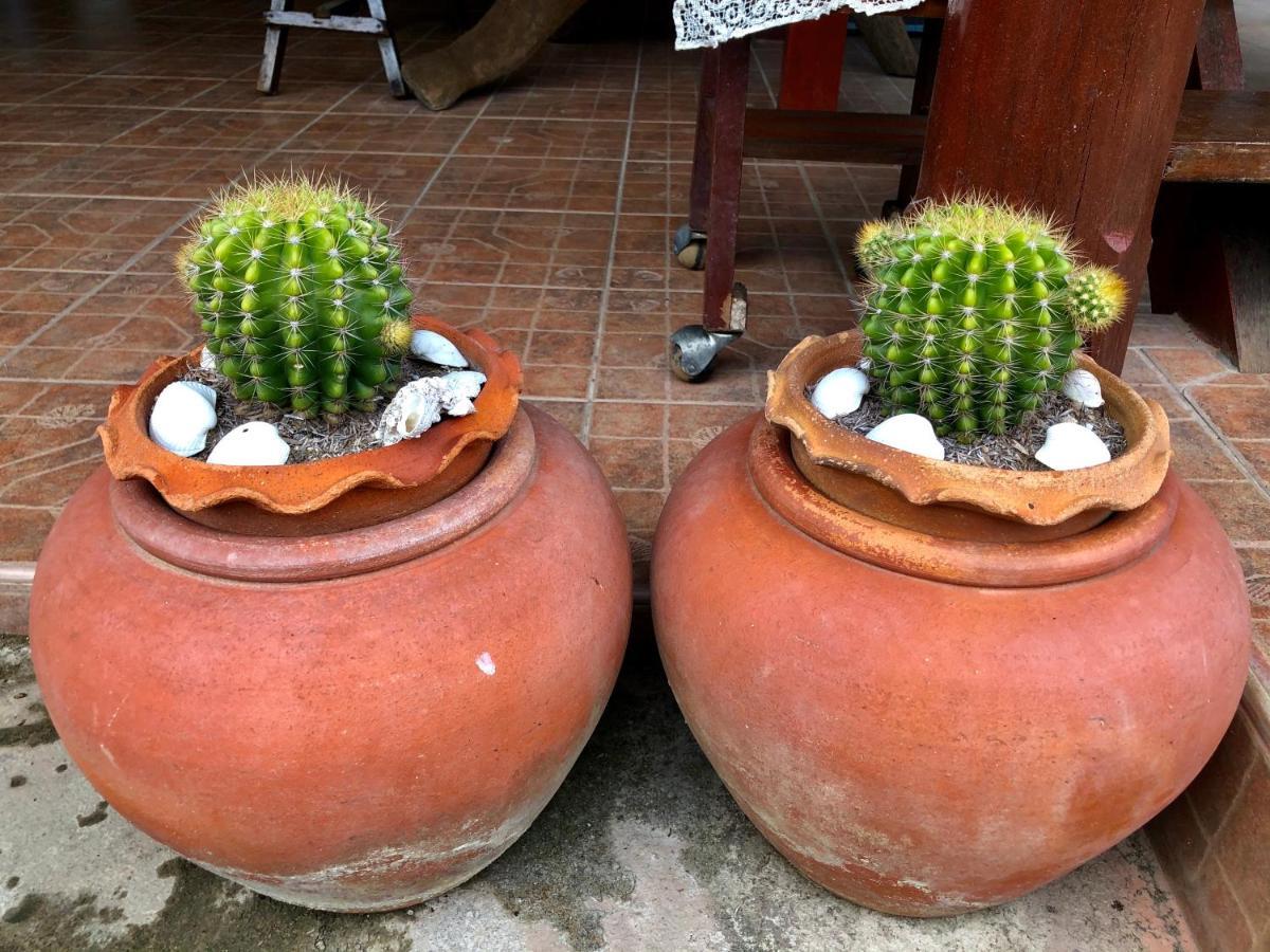 Banthai Guesthouse 펫차부리 외부 사진