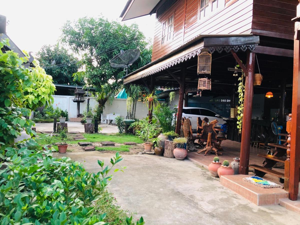 Banthai Guesthouse 펫차부리 외부 사진